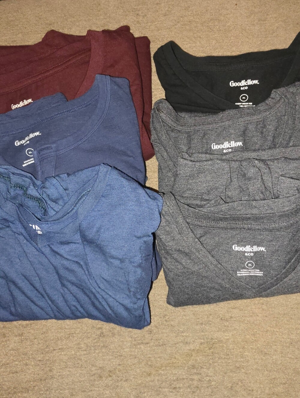 Goodfellow Men’s 4 V-neck & Henley Shirts XL & 1 Burgundy XXL+Mossimo V-neck XL